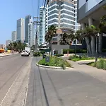 1 Bedroom Beach Front Luxury Apt Jacuzzi 32Fl Bocagrande