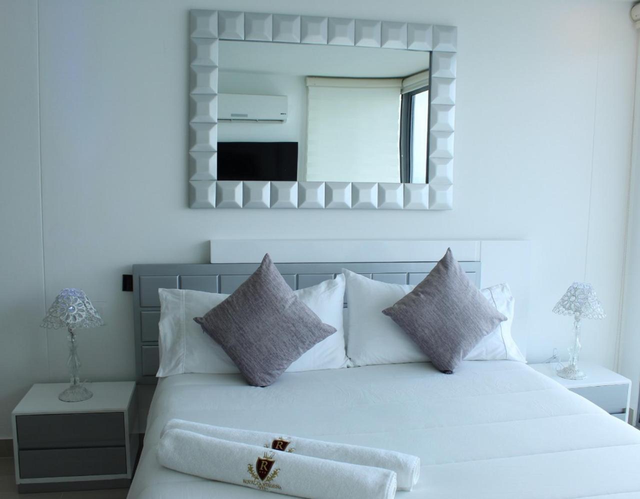 1 Bedroom Beach Front Luxury Apt Jacuzzi 32fl Bocagrande Apartamento