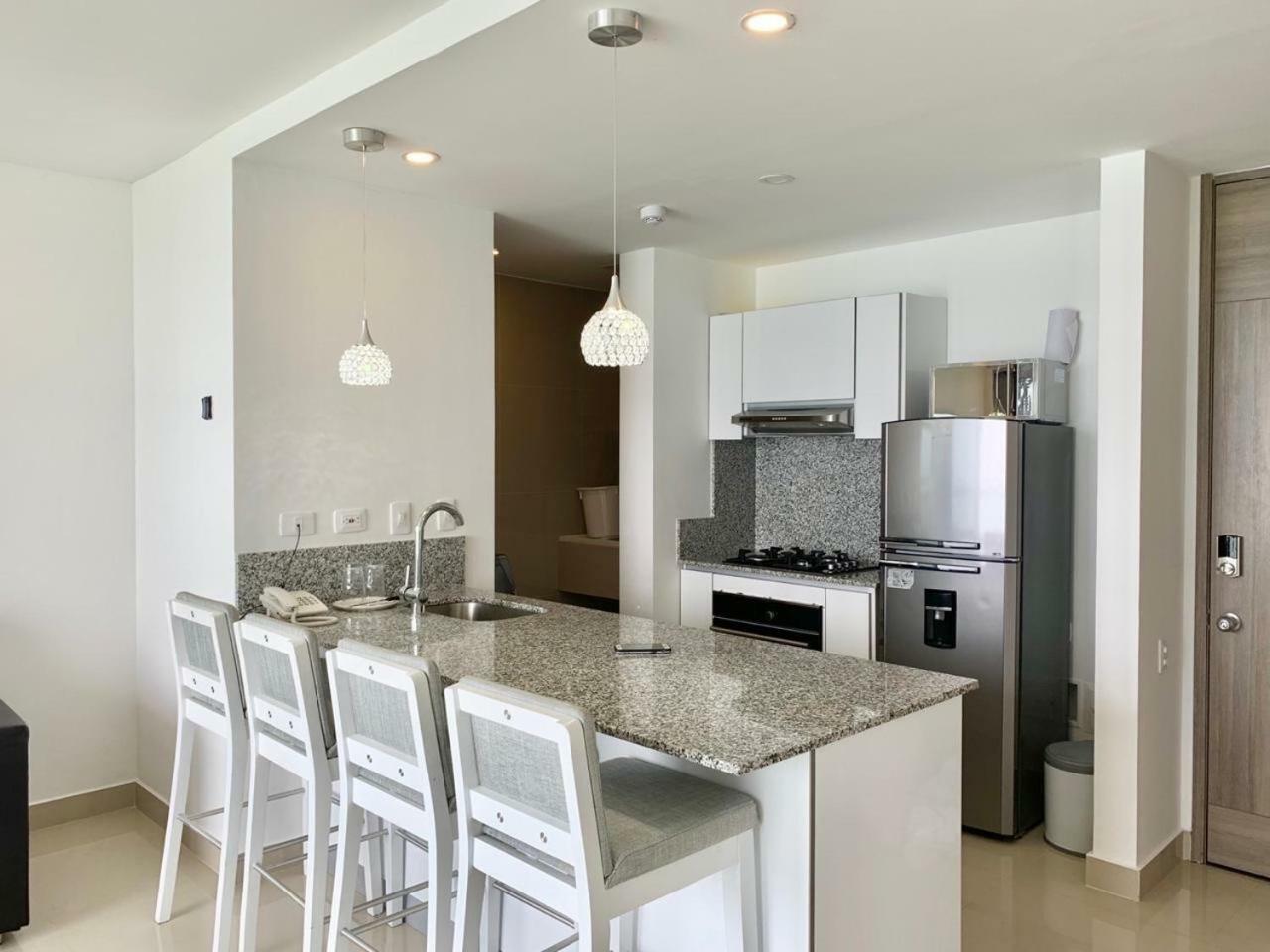Apartamento 1 Bedroom Beach Front Luxury Apt Jacuzzi 32fl Bocagrande